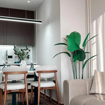 Bliss 101 Τίρανα