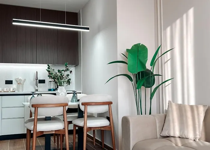 Bliss 101 Τίρανα